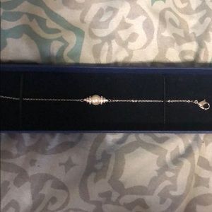 Pearl bracelet